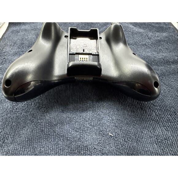 Official Microsoft Xbox 360 Black Wireless Controller - Picture 9 of 10